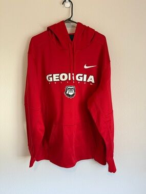 Nike Red Georgia Bulldogs Hoodie with White Logo